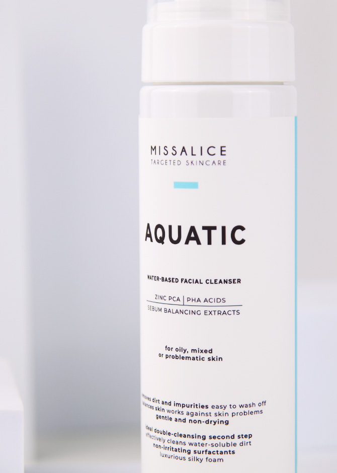 AQUATIC / pH-Balanced Daily Cleanser with PHA Acids (200ml) - Image 3