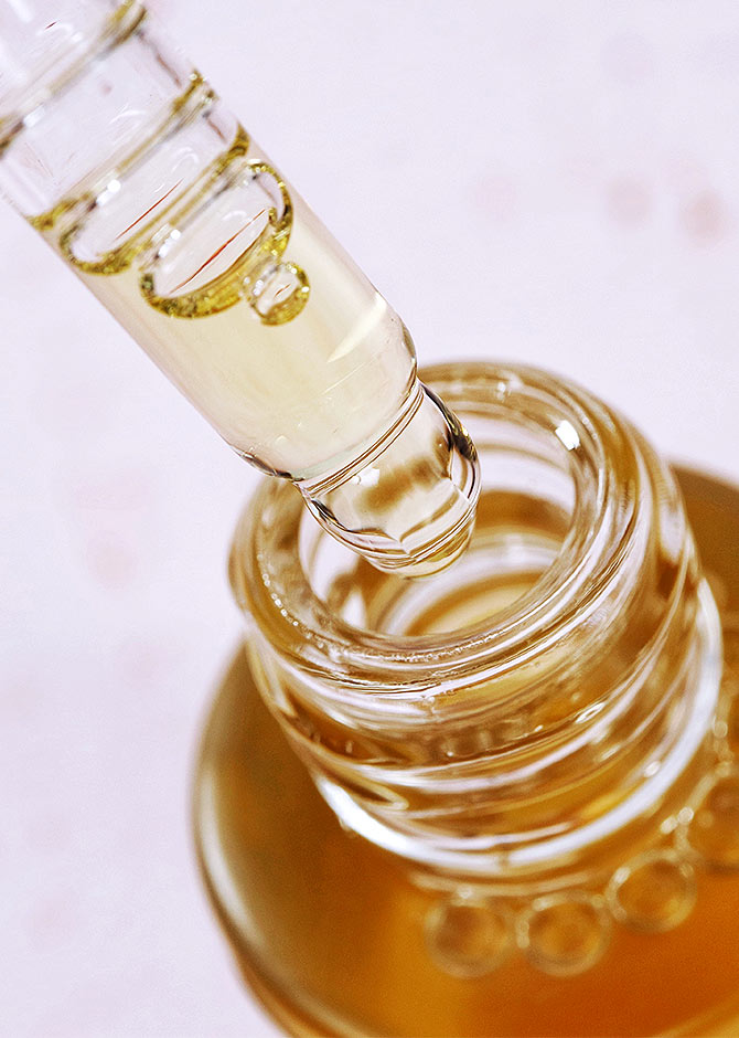 NIGHT SHIFT / Overnight Skin Repair Serum with Vitamin A & Ceramides - Image 2